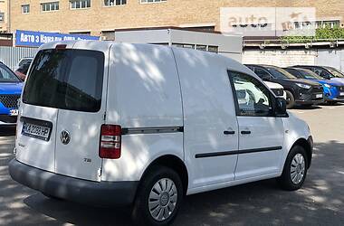 Грузовой фургон Volkswagen Caddy 2013 в Киеве