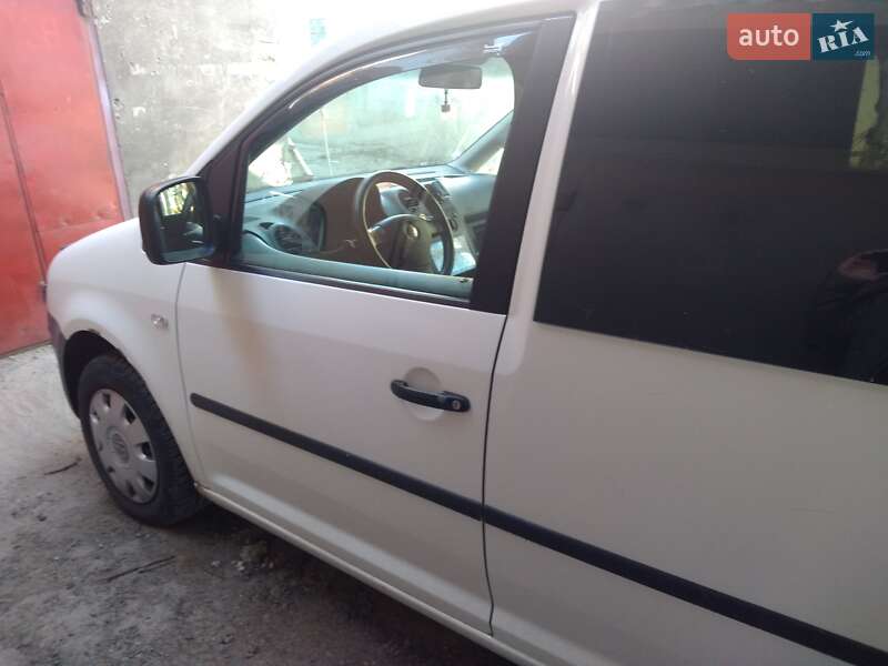 Мінівен Volkswagen Caddy 2007 в Чернівцях