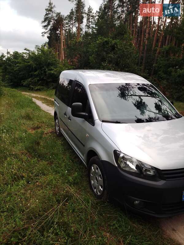 Универсал Volkswagen Caddy 2013 в Прилуках