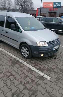 Пикап Volkswagen Caddy 2010 в Кельменцах