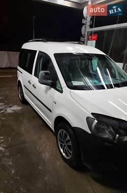 Универсал Volkswagen Caddy 2013 в Тячеве