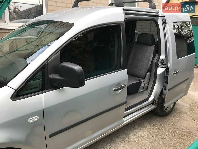 Мінівен Volkswagen Caddy 2006 в Запоріжжі
