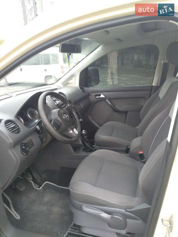 Минивэн Volkswagen Caddy 2011 в Хмельницком