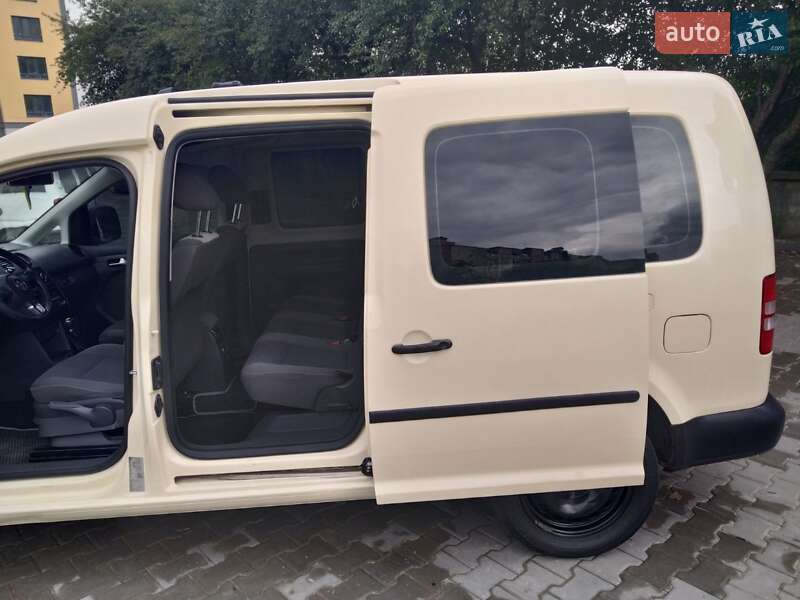 Минивэн Volkswagen Caddy 2011 в Хмельницком