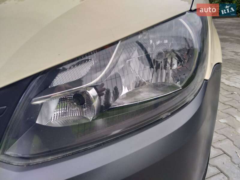 Минивэн Volkswagen Caddy 2011 в Хмельницком