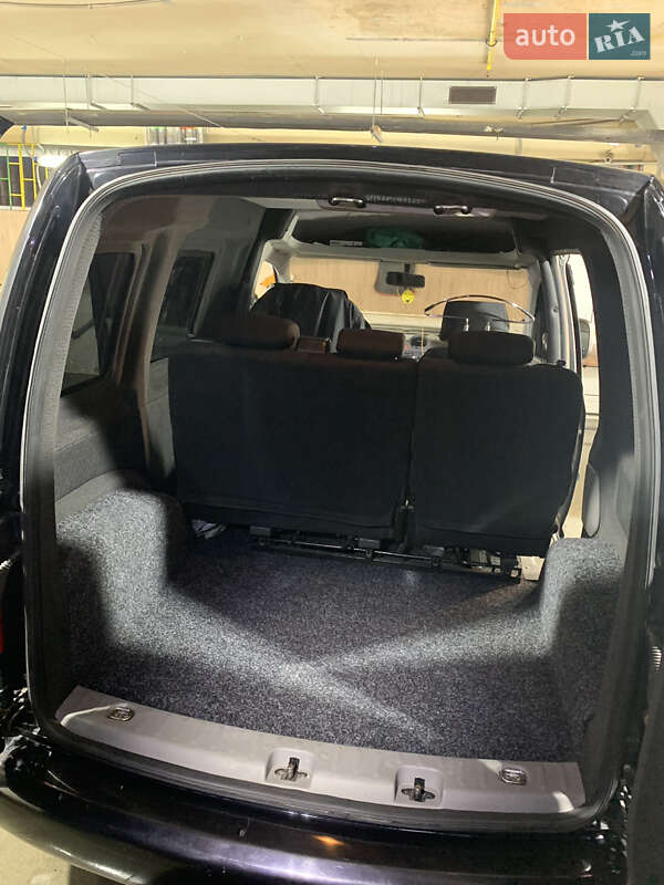 Минивэн Volkswagen Caddy 2008 в Днепре