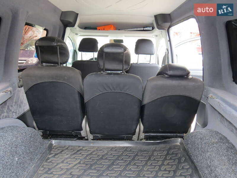 Минивэн Volkswagen Caddy 2011 в Житомире