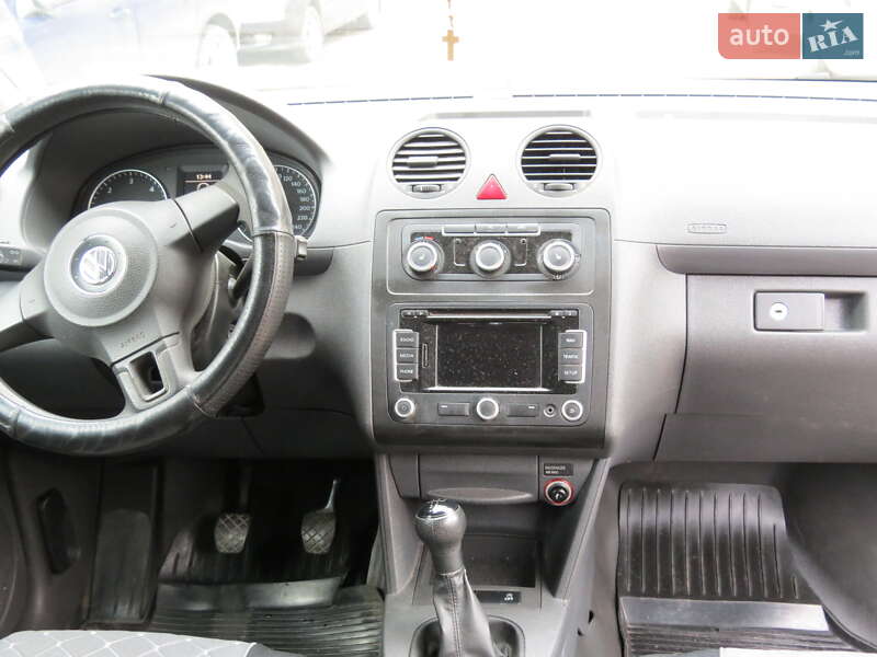 Минивэн Volkswagen Caddy 2011 в Житомире