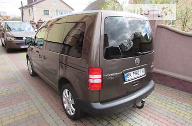 Минивэн Volkswagen Caddy 2011 в 
