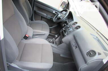 Минивэн Volkswagen Caddy 2011 в 