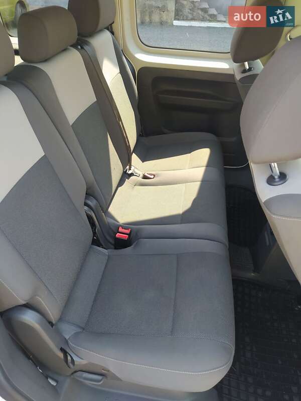 Минивэн Volkswagen Caddy 2012 в Овруче