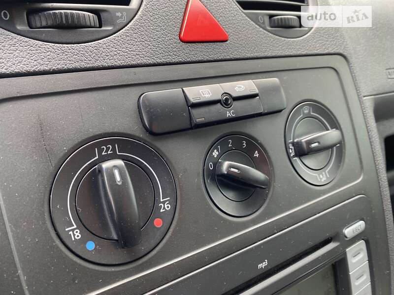 Минивэн Volkswagen Caddy 2010 в Ровно