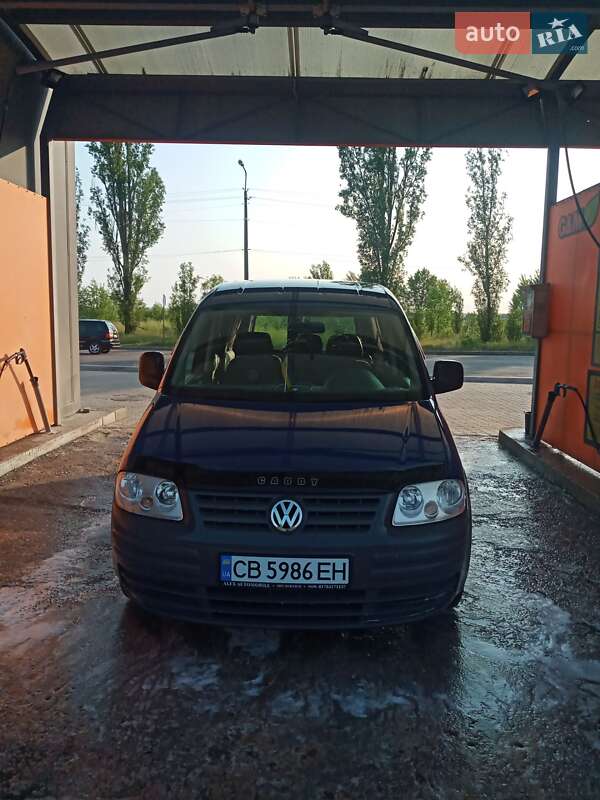 Минивэн Volkswagen Caddy 2010 в Чернигове