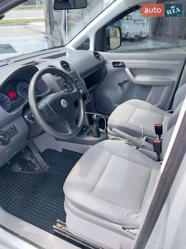 Мінівен Volkswagen Caddy 2008 в Пустомитах