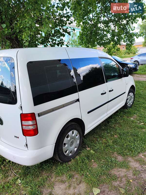 Мінівен Volkswagen Caddy 2011 в Сумах