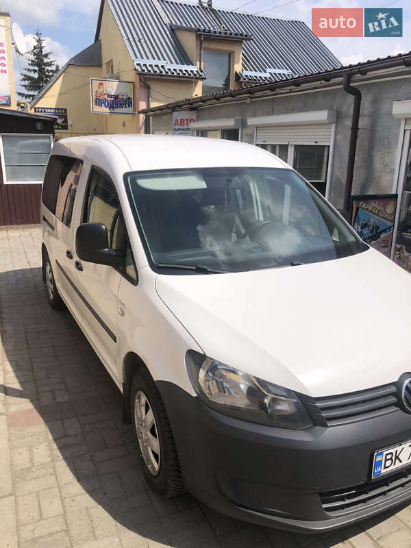Минивэн Volkswagen Caddy 2013 в Остроге