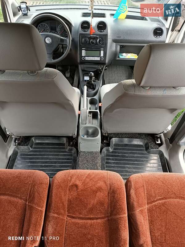 Минивэн Volkswagen Caddy 2009 в Голованевске фото 47 Минивэн Volkswagen Caddy 2009 в Голованевске