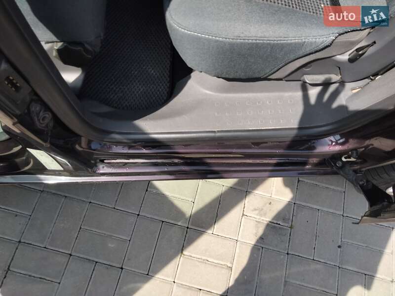 Минивэн Volkswagen Caddy 2011 в Луцке