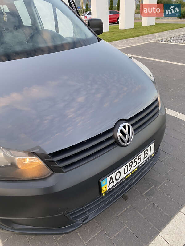 Минивэн Volkswagen Caddy 2012 в Мукачево