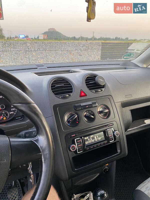 Минивэн Volkswagen Caddy 2012 в Мукачево