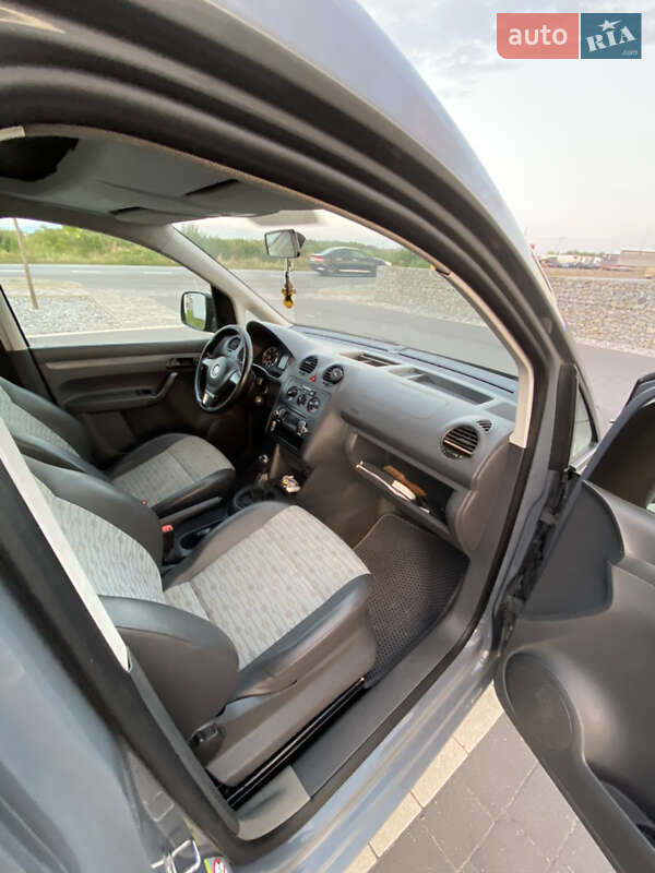 Минивэн Volkswagen Caddy 2012 в Мукачево