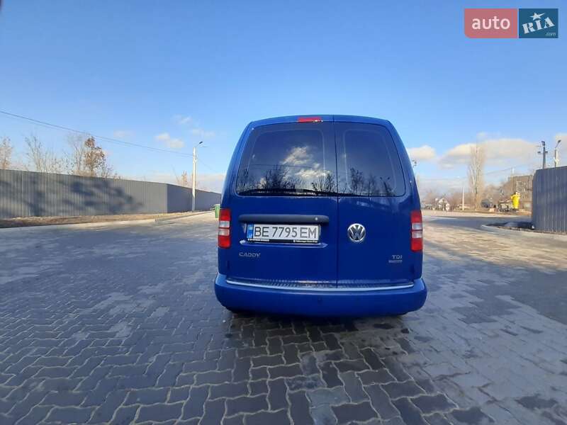 Минивэн Volkswagen Caddy 2015 в Николаеве