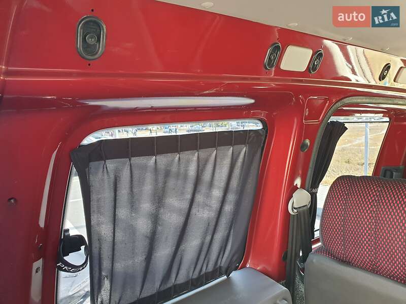 Мінівен Volkswagen Caddy 2006 в Києві