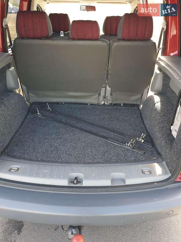 Мінівен Volkswagen Caddy 2006 в Києві