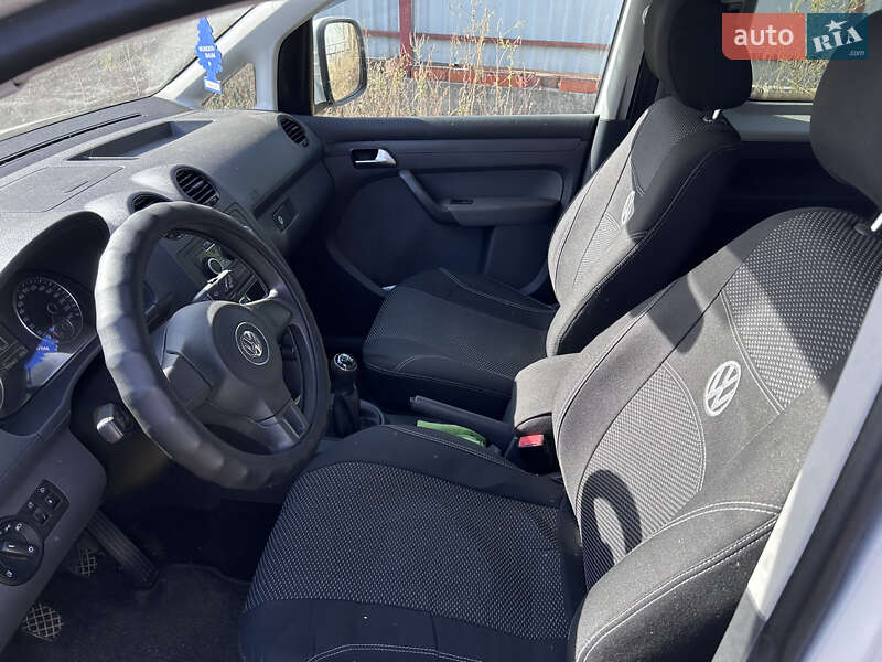 Минивэн Volkswagen Caddy 2014 в Броварах