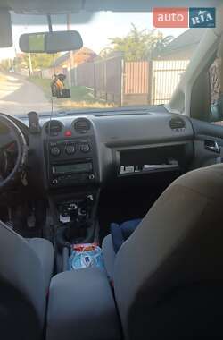 Минивэн Volkswagen Caddy 2010 в 
