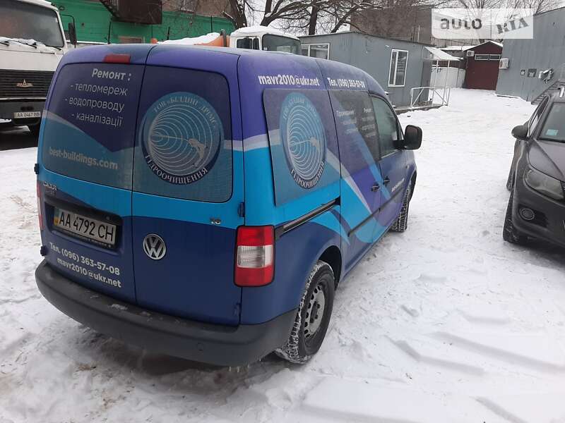Минивэн Volkswagen Caddy 2010 в Киеве