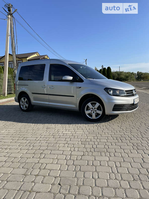 Мінівен Volkswagen Caddy 2015 в Львові