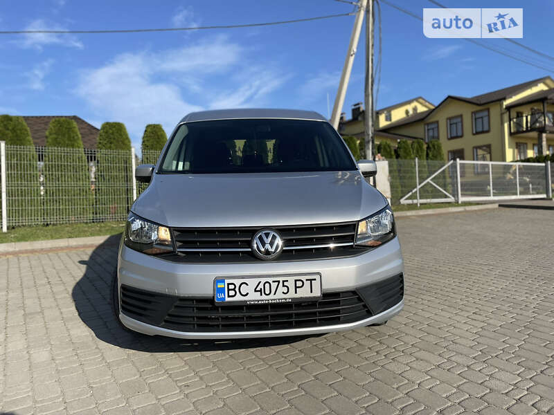 Мінівен Volkswagen Caddy 2015 в Львові