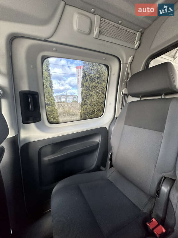 Мінівен Volkswagen Caddy 2015 в Броварах