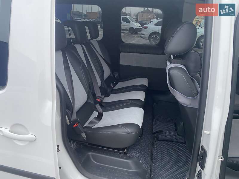 Мінівен Volkswagen Caddy 2015 в Вінниці