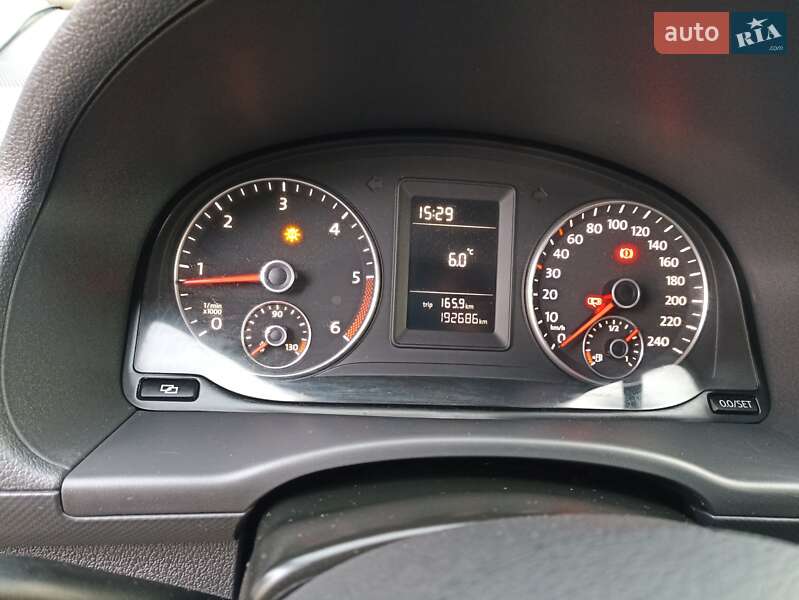 Мінівен Volkswagen Caddy 2011 в Чернівцях