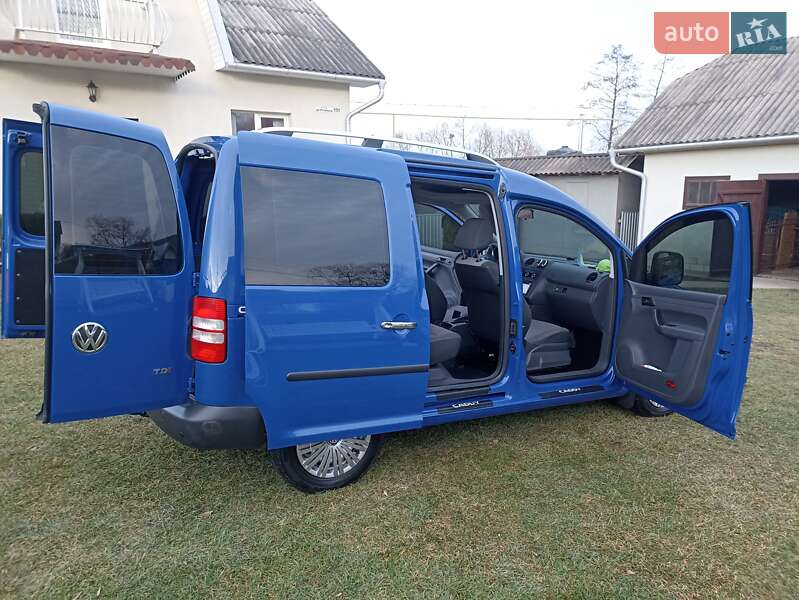 Мінівен Volkswagen Caddy 2011 в Чернівцях