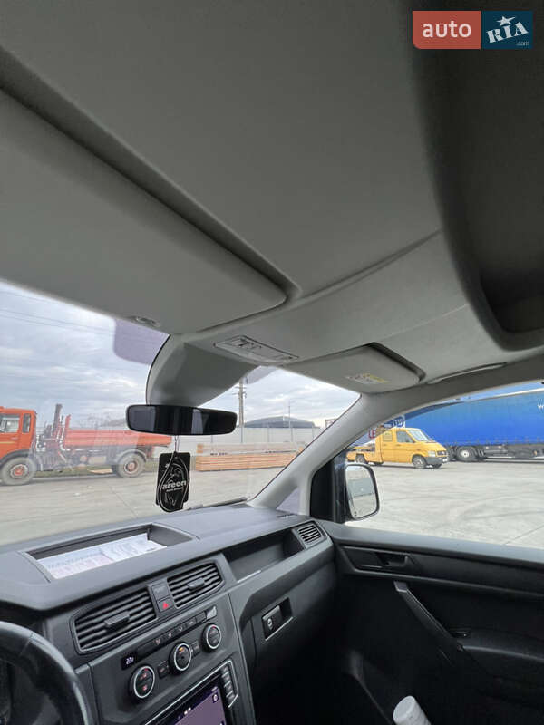 Вантажний фургон Volkswagen Caddy 2018 в Чернівцях