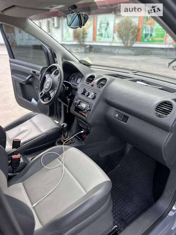 Минивэн Volkswagen Caddy 2012 в Ивано-Франковске