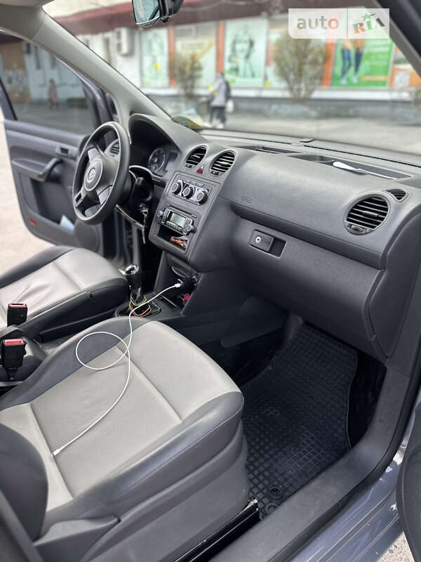Минивэн Volkswagen Caddy 2012 в Ивано-Франковске