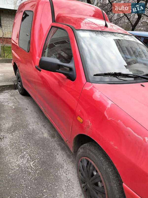 Минивэн Volkswagen Caddy 2002 в Львове