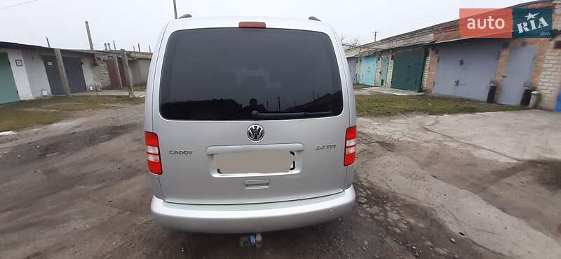 Минивэн Volkswagen Caddy 2011 в 