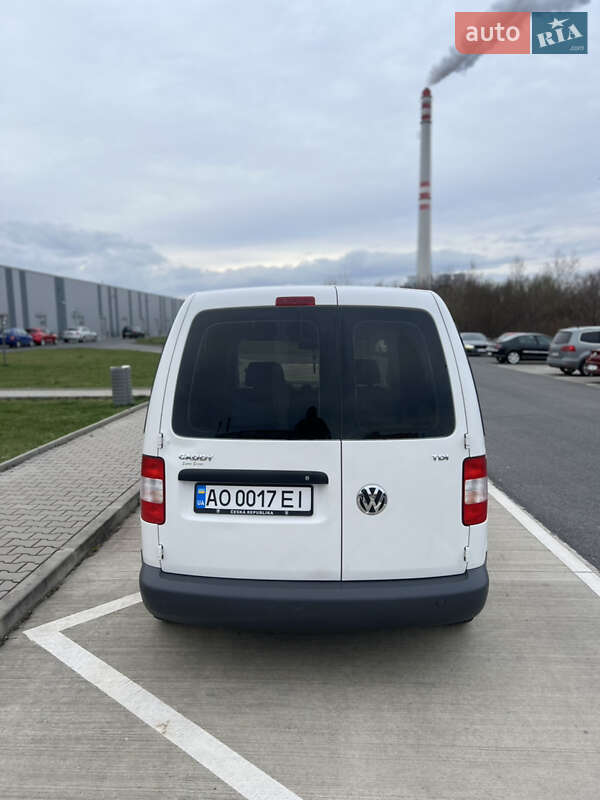 Минивэн Volkswagen Caddy 2008 в Тячеве