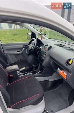 Минивэн Volkswagen Caddy 2008 в Тячеве