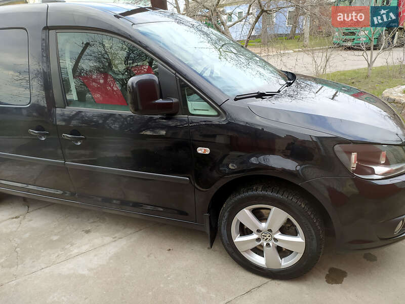 Минивэн Volkswagen Caddy 2013 в Вознесенске
