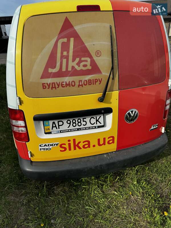 Минивэн Volkswagen Caddy 2015 в Днепре