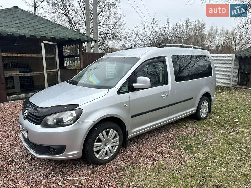 Минивэн Volkswagen Caddy 2012 в Киеве
