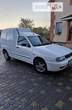 Грузовой фургон Volkswagen Caddy 2002 в Ровно