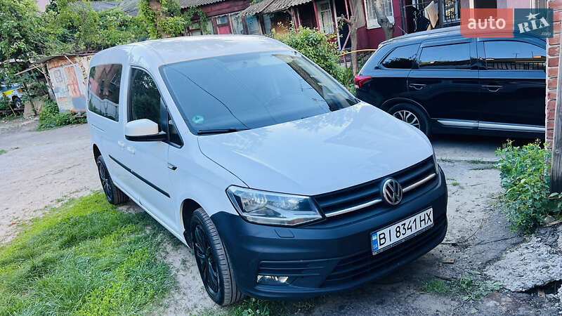 Минивэн Volkswagen Caddy 2016 в Полтаве