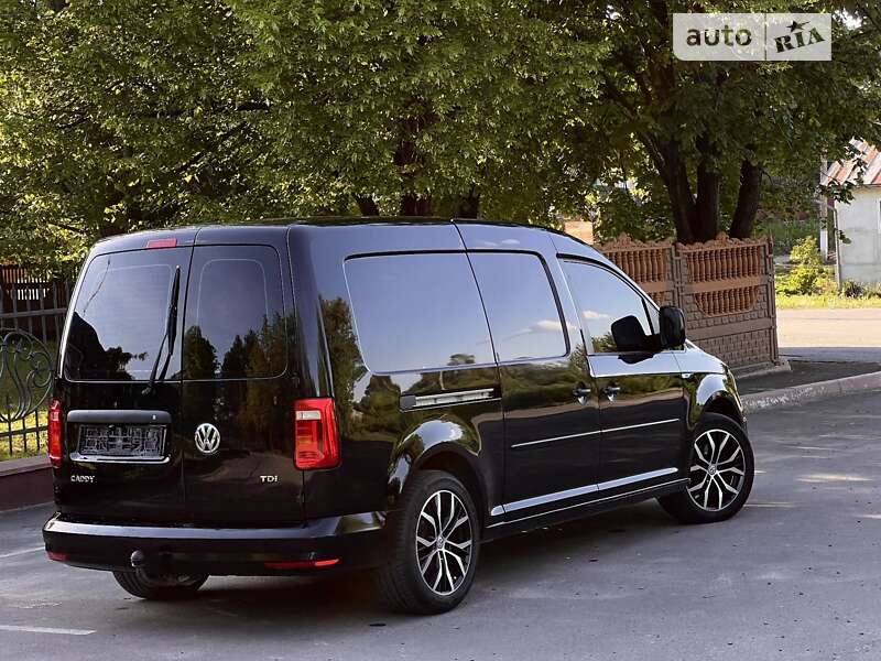 Грузовой фургон Volkswagen Caddy 2016 в Ровно